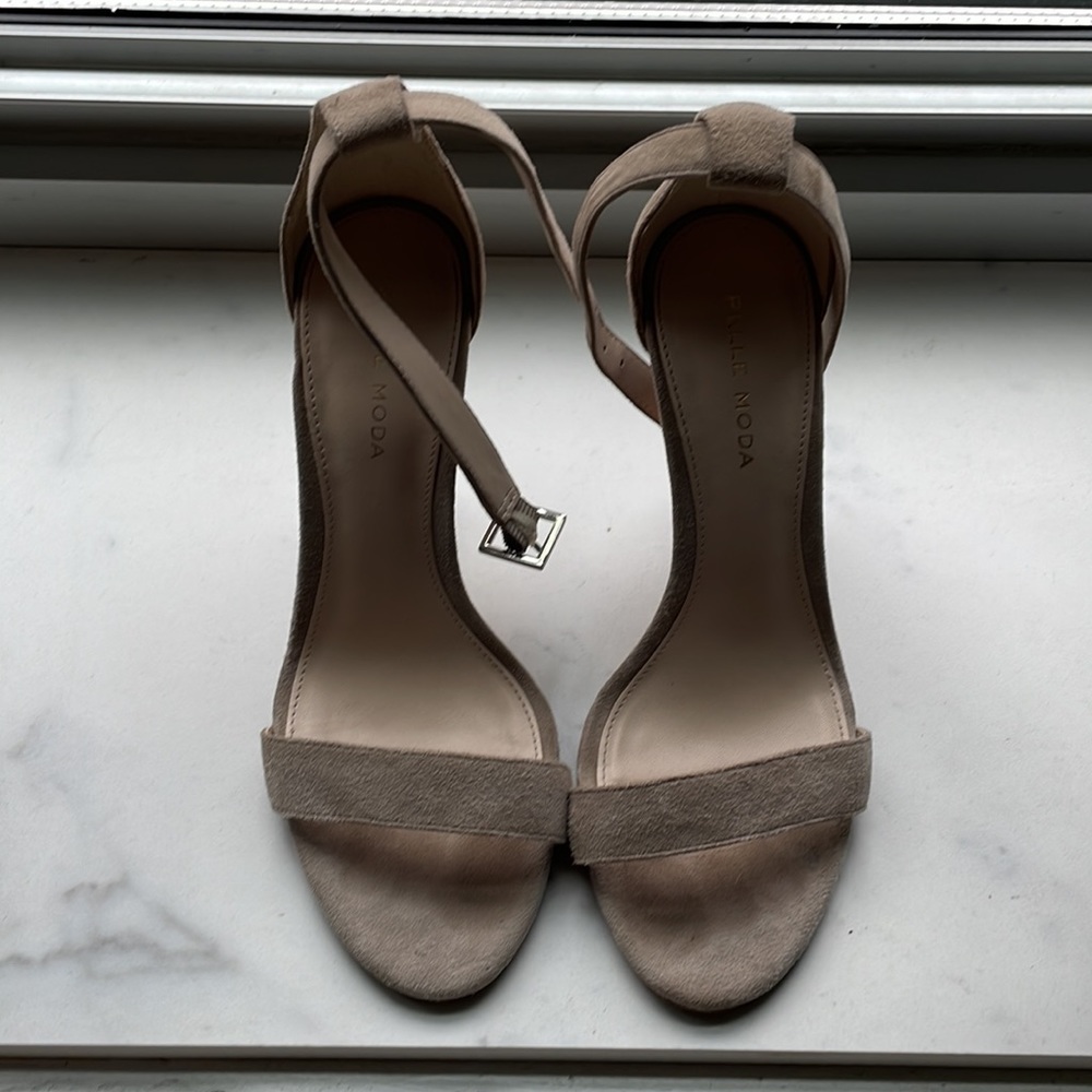 Pelle Moda Strappy Heel in Nude - Picture 2 of 4